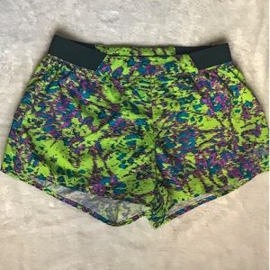 SOLD 🦋 North Face Running shorts